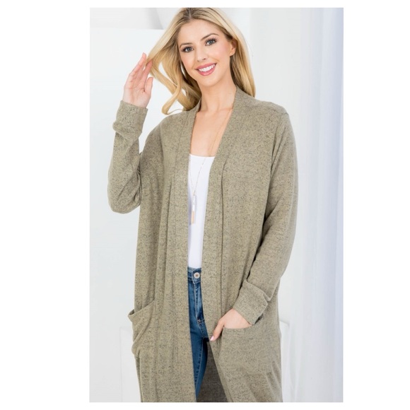 $17 start 259 LAST ONE❤️ Soft Olive Lightweight cardigan - Picture 3 of 5